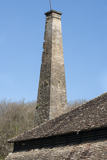 La cheminée de la chaufferie.