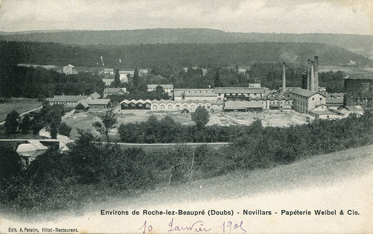 Environs de Roche-lez-Beaupré (Doubs). Novillars. Papeterie Weibel et Cie, carte postale, limite 19e 20e siècle.