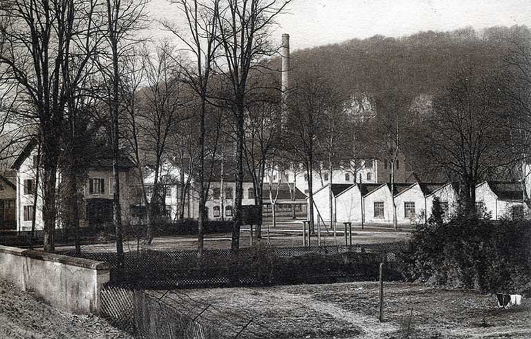 Vue d'ensemble depuis le nord-est, photogr., s.d. [fin 19e ou début 20e siècle].