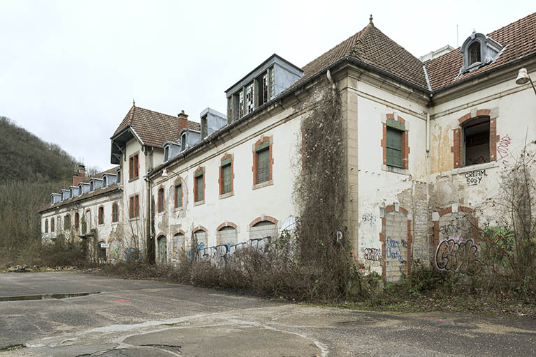 Etat en 2016. Usine A : façade sur cour de l'extrémité occidentale des bureaux.