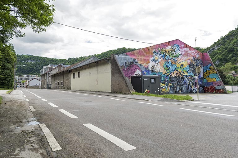 Etat en 2016. Usine B : entrepôt de produits dangereux et de matériel, et logements, depuis la rue au nord-ouest.