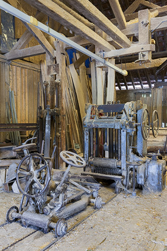 Châssis multilame Socolest (scierie Thiébaud, Labergement-Sainte-Marie).
