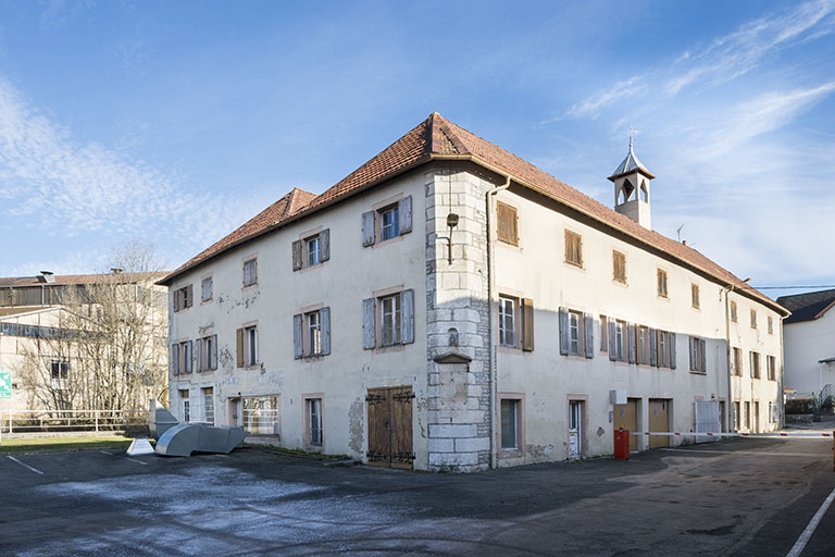Bâtiment du moulin. Vue de trois quarts depuis l'ouest.