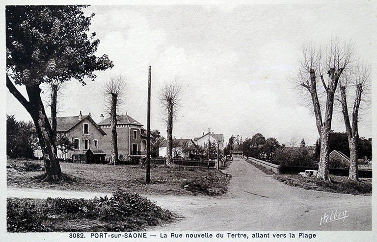  La rue du Tertre, carte postale.