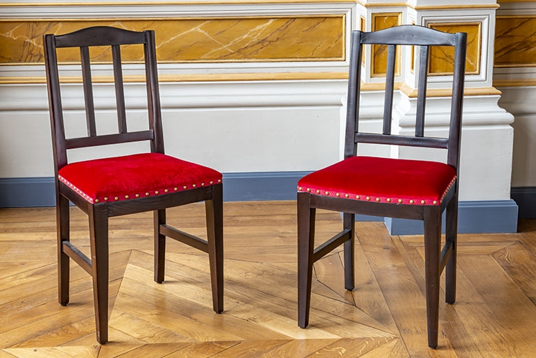Chaises de la société Gallot Frères.