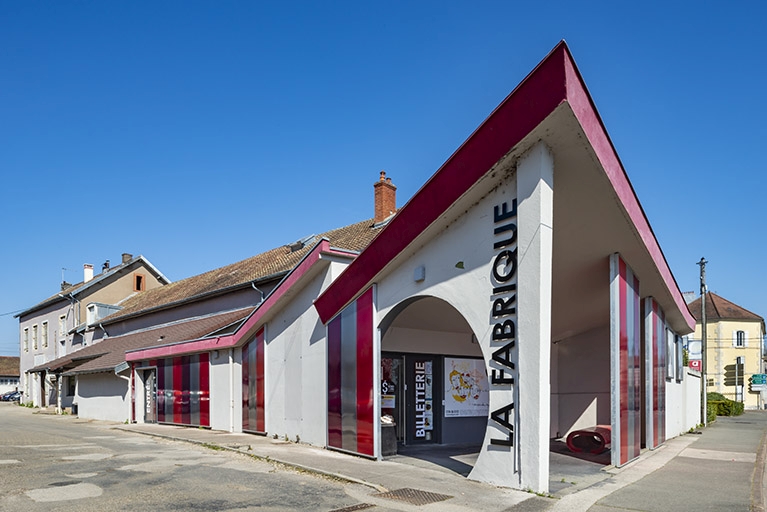 Cinéma et salle de spectacle la Fabrique : vue d'ensemble.