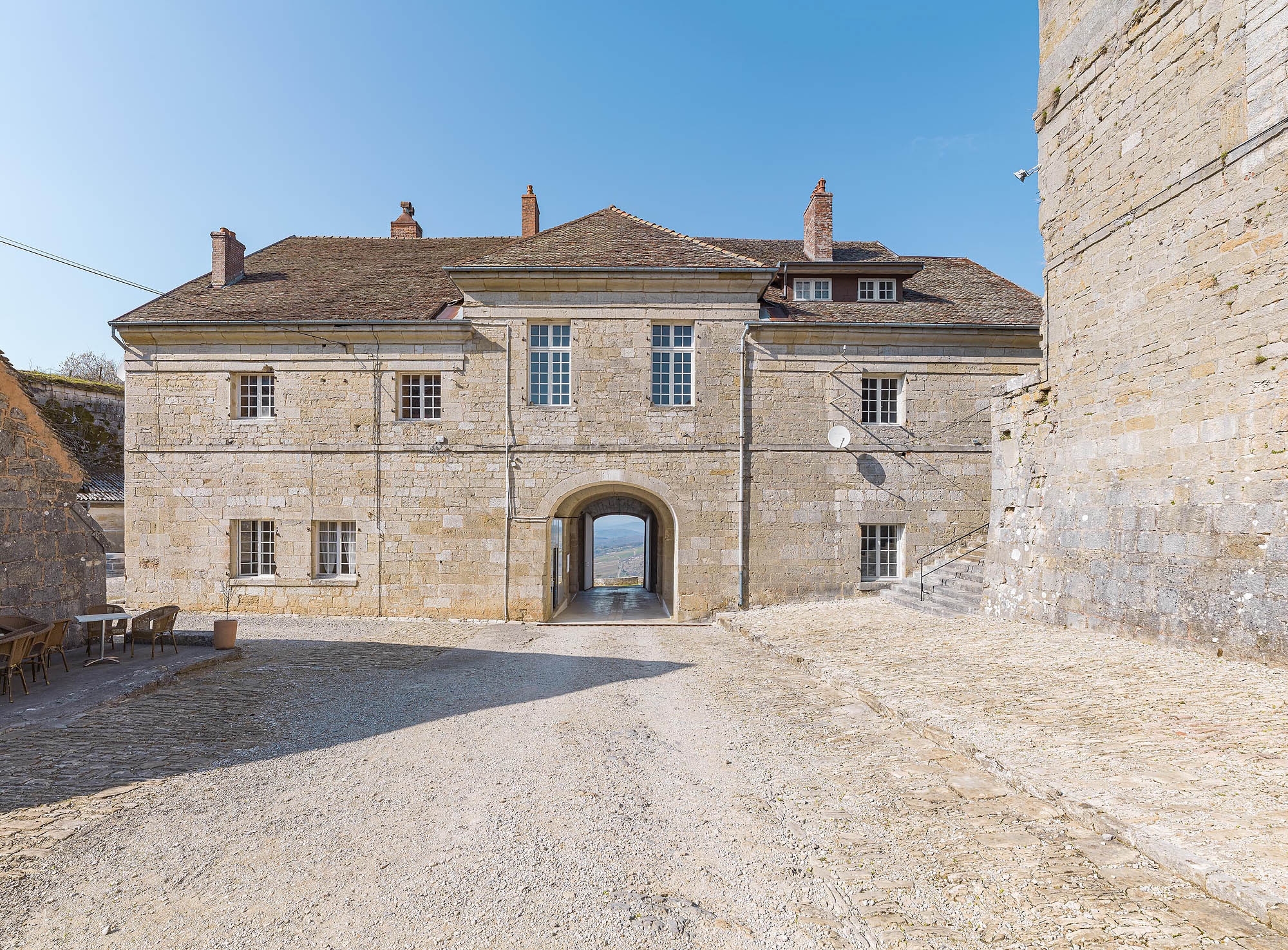 Façade postérieure du bâtiment.