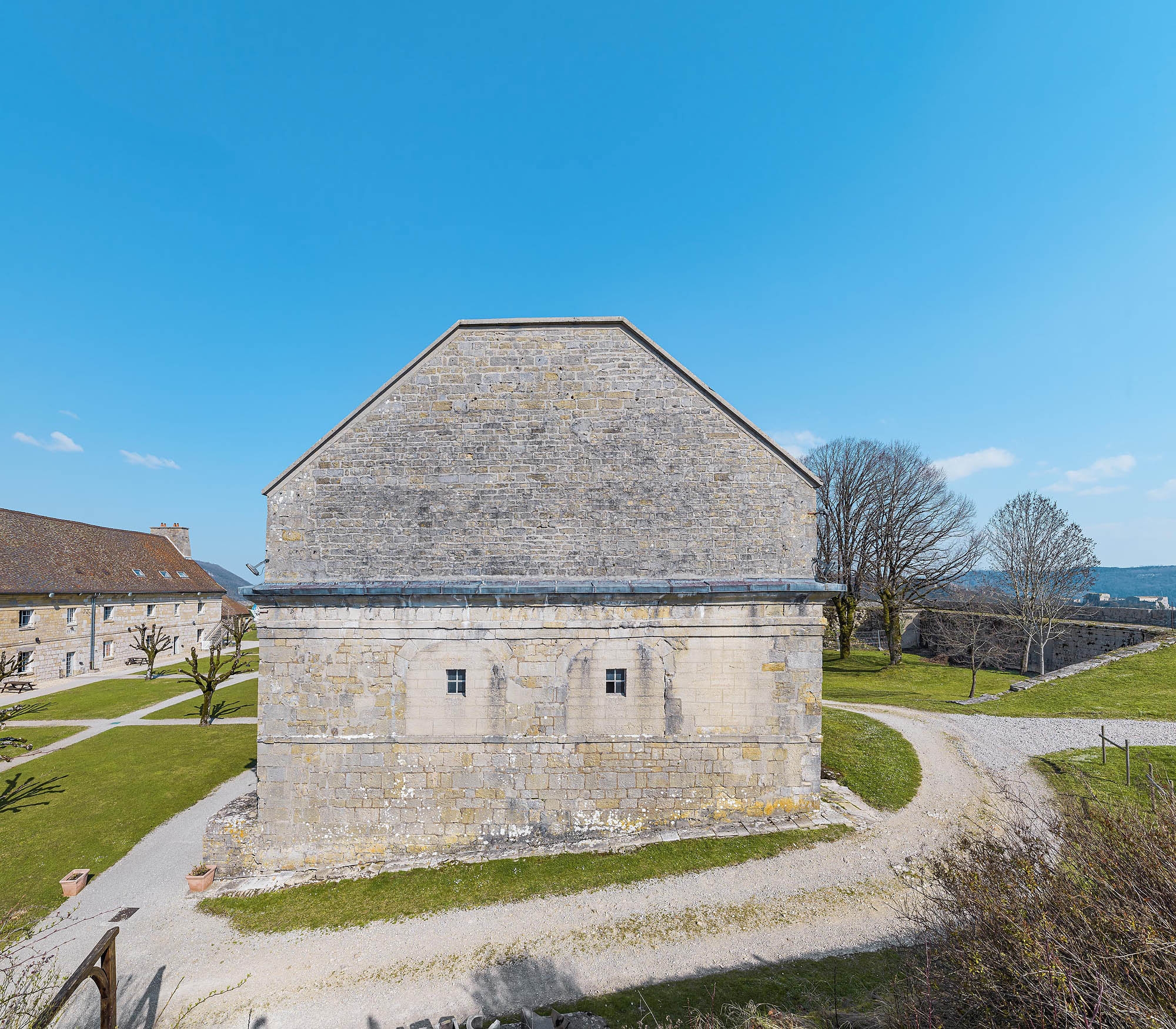 Caserne V : Mur pignon.