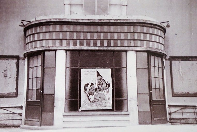 Façade de l'Omnia-cinéma (r. du 21 Janvier) vers 1945.