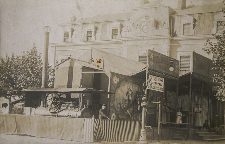 Le cinéma forain de M. Beuchot de Fraisans en 1908.