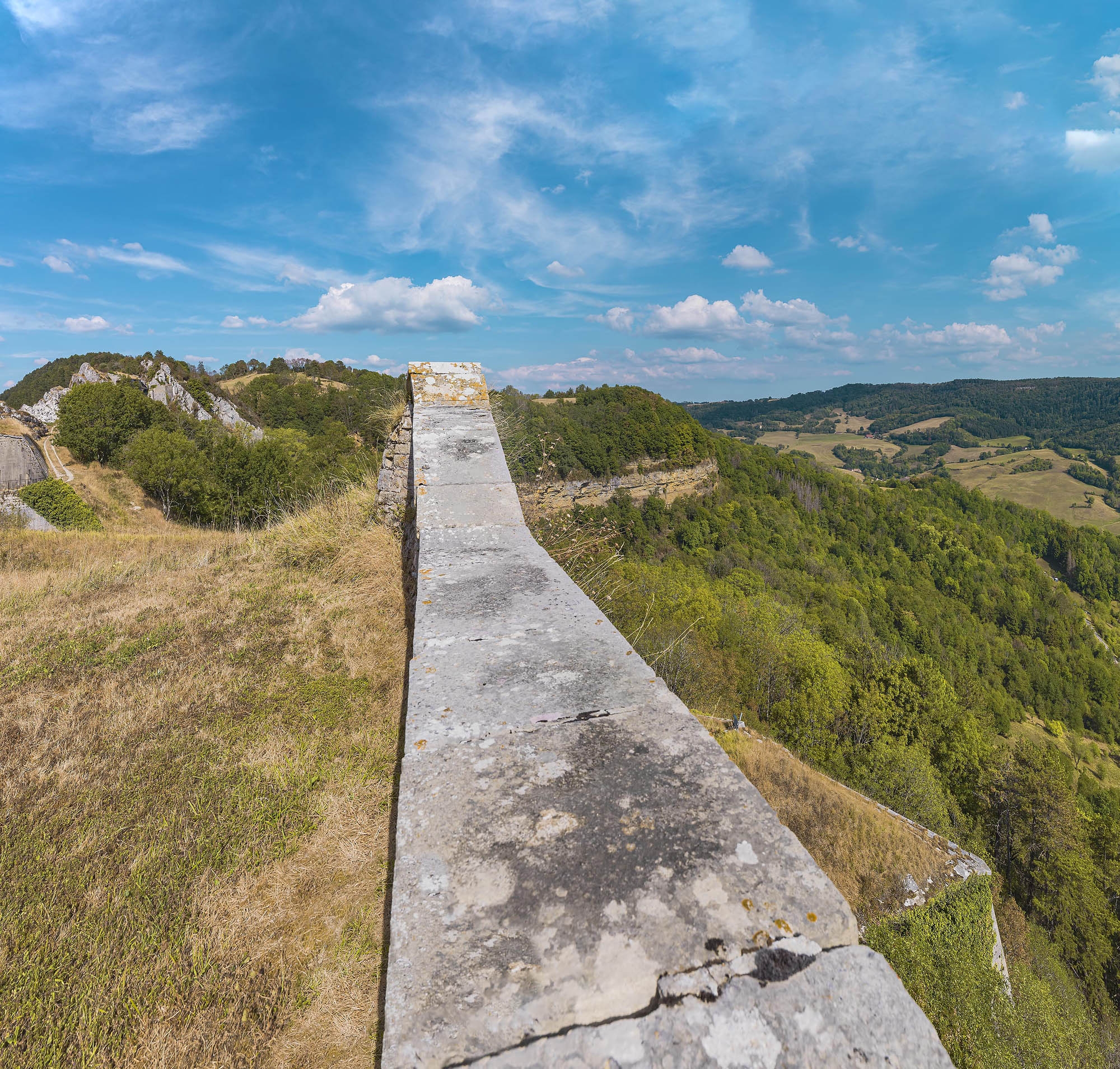 Parapet du front sud.