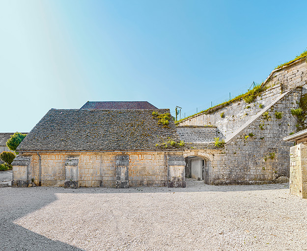 Vue latérale nord.