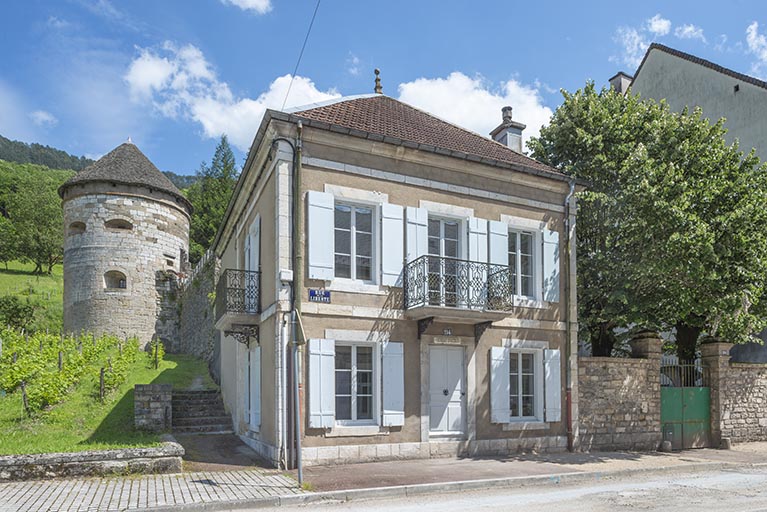 Façade antérieure.