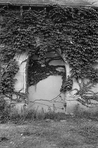 Logis : élévation antérieure (détail) : porte.