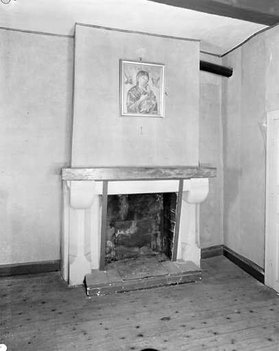 Cheminée à l'étage-carré.