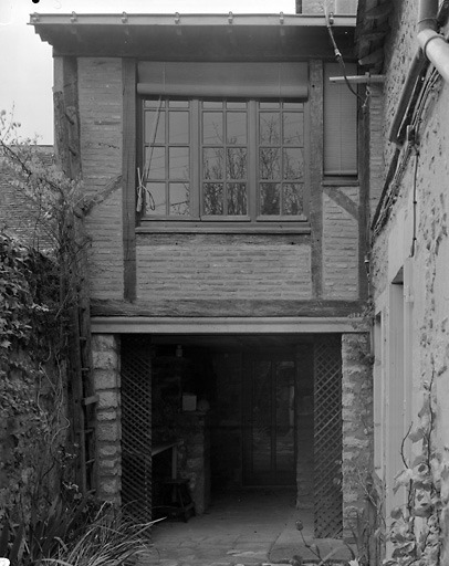 2 place de la Lune garage : élévation latérale gauche.