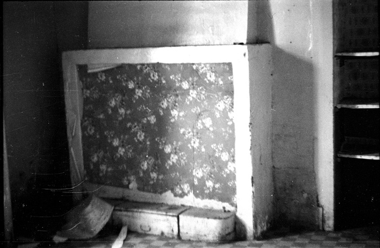 14 boulevard Victor-Hugo, cheminée au rez-de-chaussée.