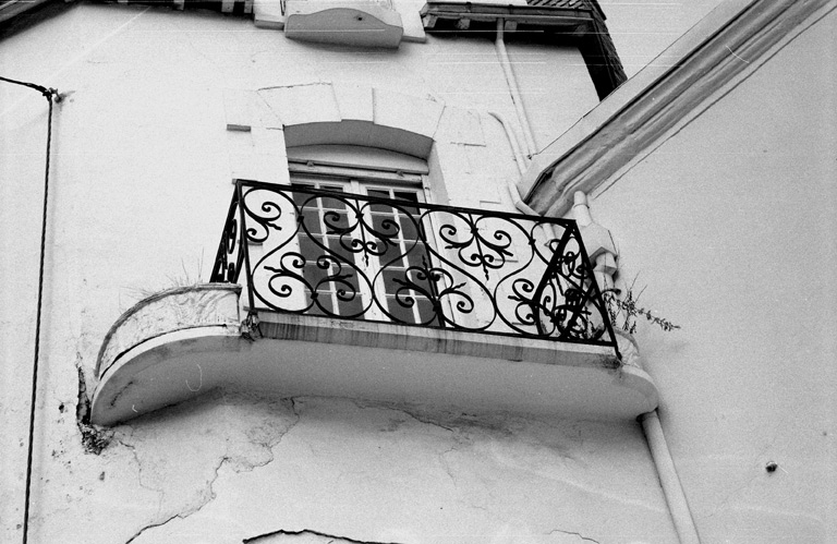 14 boulevard Victor-Hugo, fenêtre.