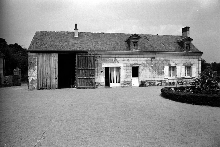 Ensemble depuis sud.