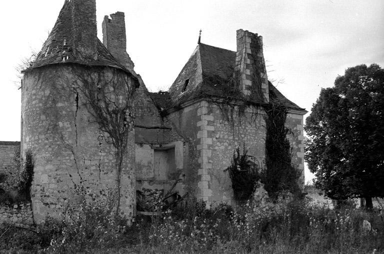Façade latérale droite (est).
