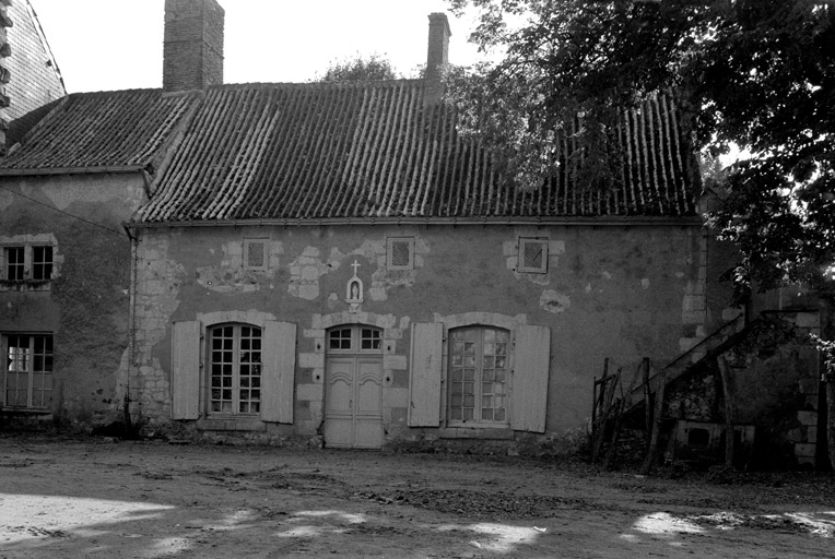 Elévation sur cour de l'aile en retour antérieure.