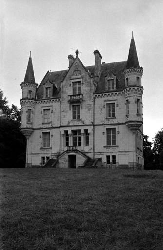 Elévation postérieure (nord).