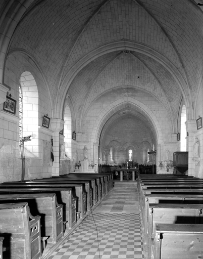 Vue intérieure depuis l'entrée.