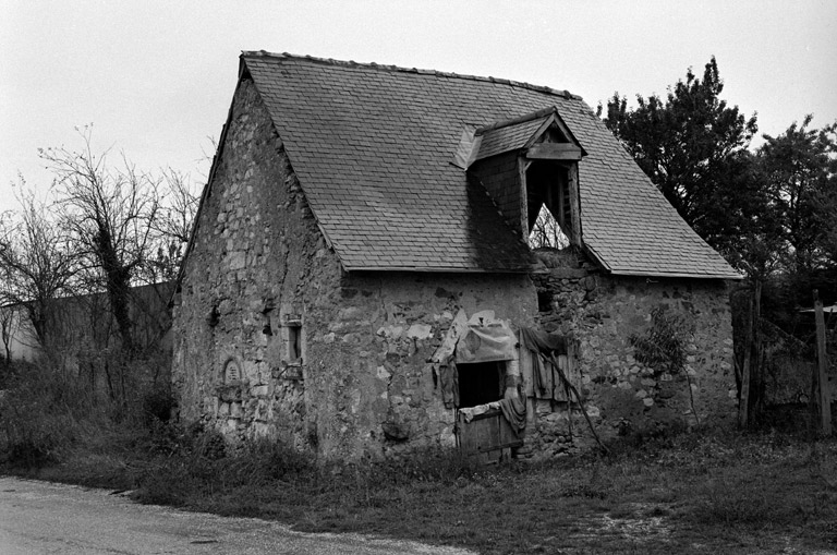Façade antérieure est et pignon sud.