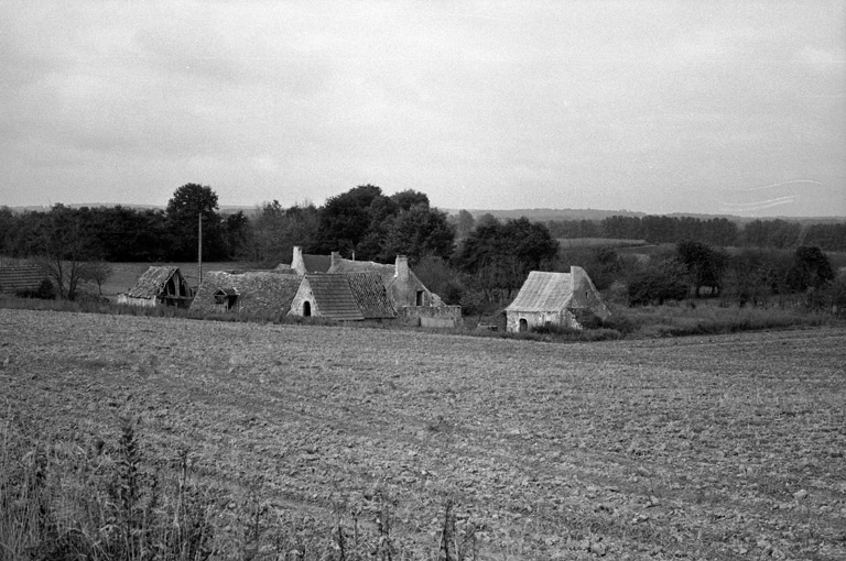 Vue d'ensemble depuis sud-est.