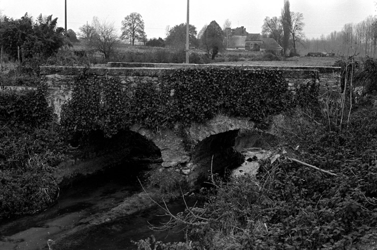 Pont sud, face ouest.