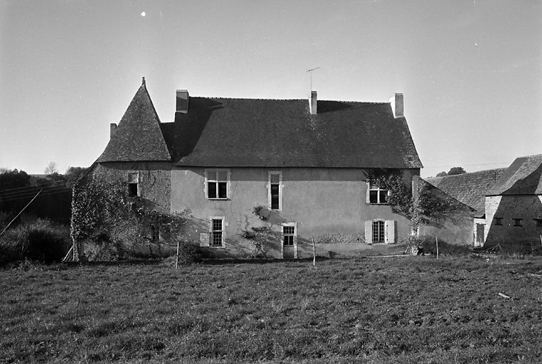 Logis : élévation antérieure.