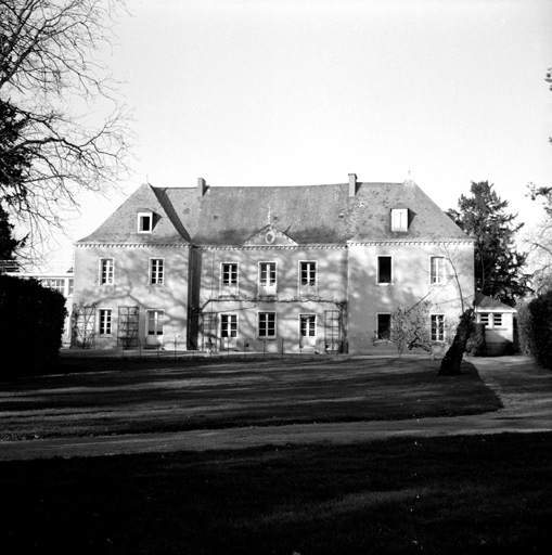 Elévation antérieure du logis.