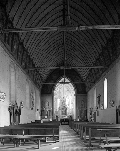 Nef et choeur, vue d'ensemble d'ouest en est.