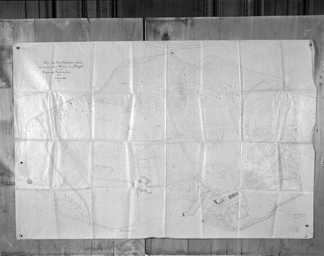 'parc de Bois-Dauphin, (Sarthe), projet de restauration'.