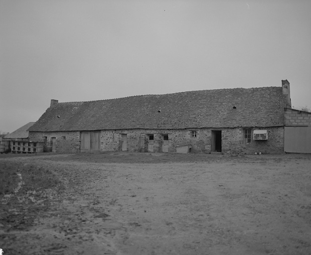 Vautor. Dépendance agricole : élévation gauche.