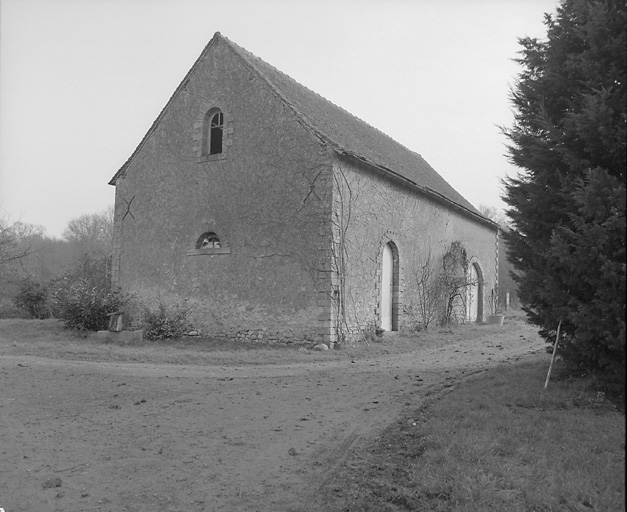 Remise : élévations droite et postérieure.
