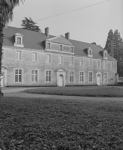 Logis, élévation antérieure, partie droite.