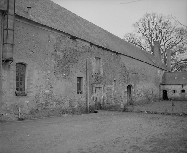 Dépendance agricole, élévation postérieure (détail) : arcade d'une ancienne remise.