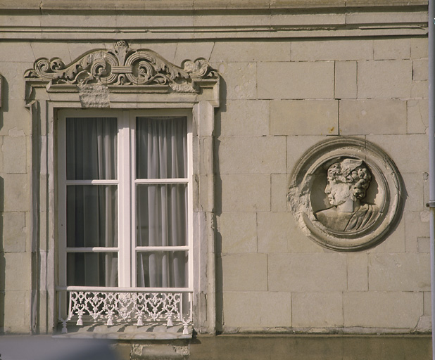 Rue Michel-Vielle, n° 2, élévation antérieure (détail) : partie droite du deuxième étage.