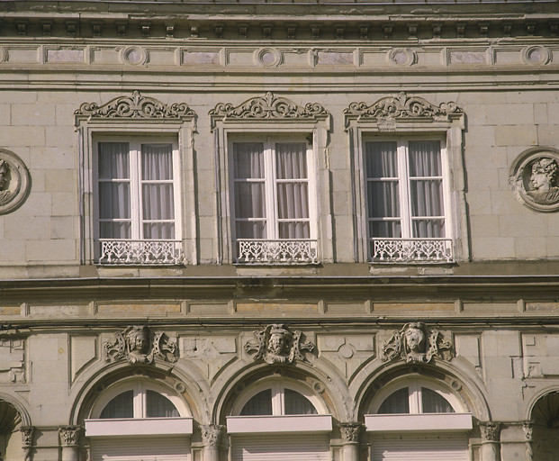 Rue Michel-Vielle, n° 2, élévation antérieure du premier étage.