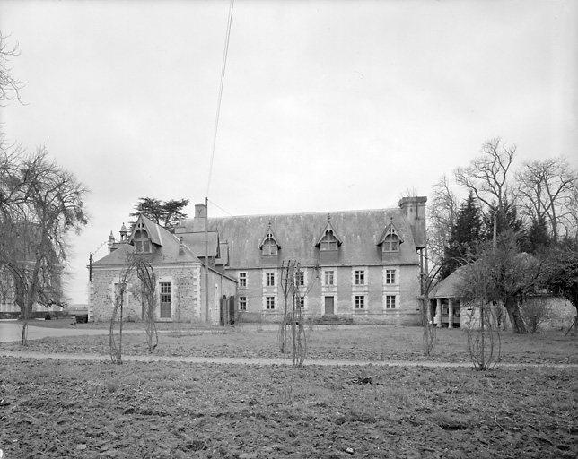 Logement : élévation antérieure.
