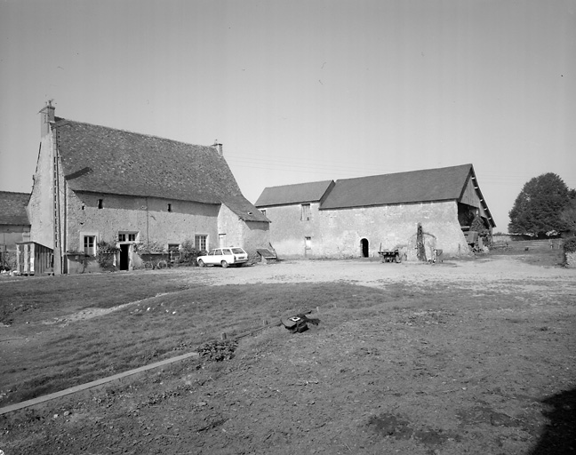 La Saulnerie. Vue de situation.