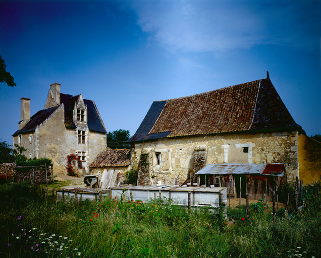Vue d'ensemble depuis sud-est.