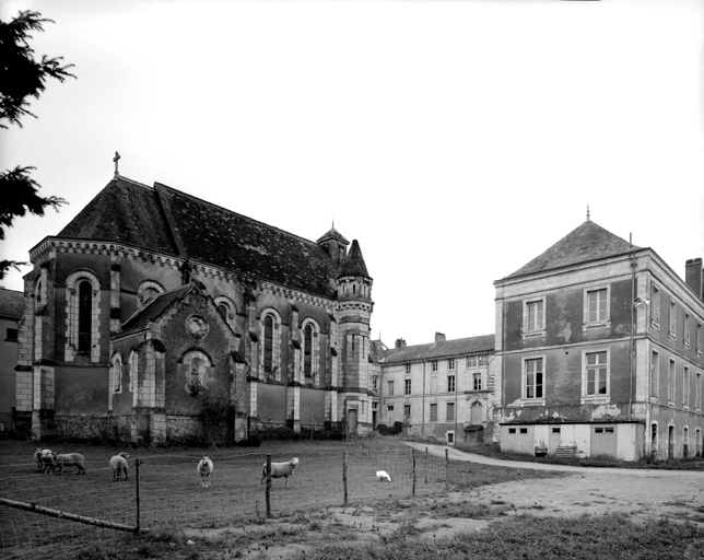 Façades postérieures nord : vue d'ensemble depuis nord-ouest.