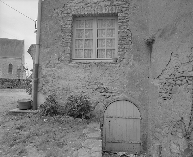 Elévation latérale droite (partie).