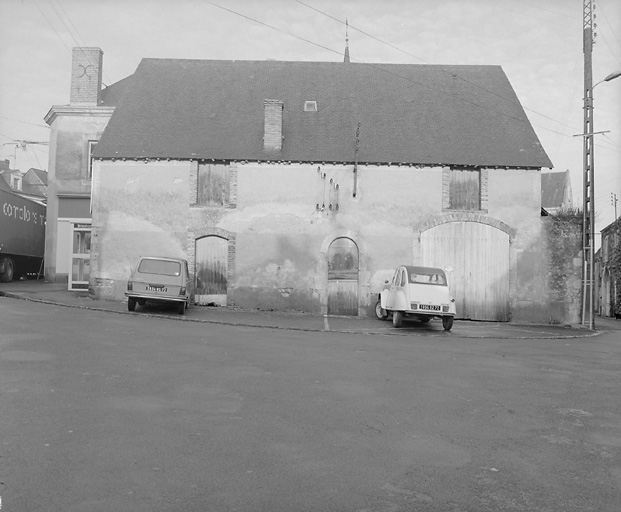 5-7 place de la République. Dépendance : élévation latérale droite.