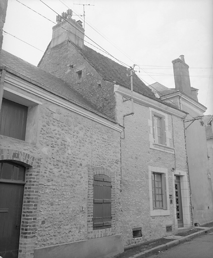 1 rue de la Tête-Noire : Elévations latérale gauche et antérieure.