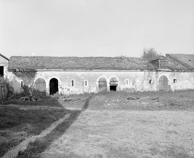La Cessière. Porcherie : élévation latérale gauche.