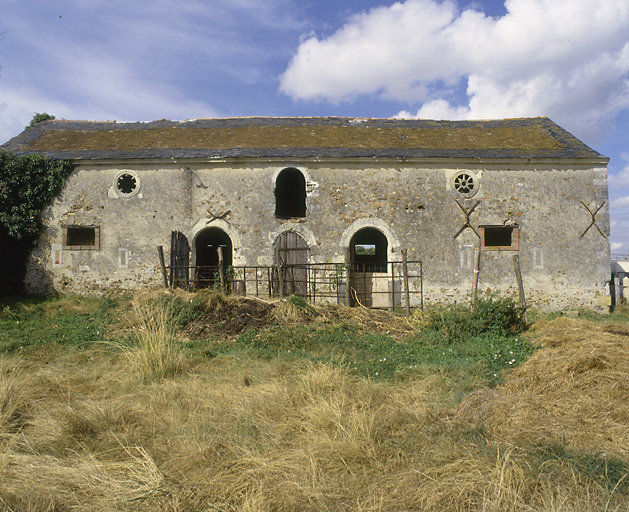 La Cessière. Etable : élévations postérieure et latérale gauche.