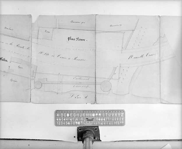 'Place Neuve', plan d'alignement de la place Raphaël-Elizé.